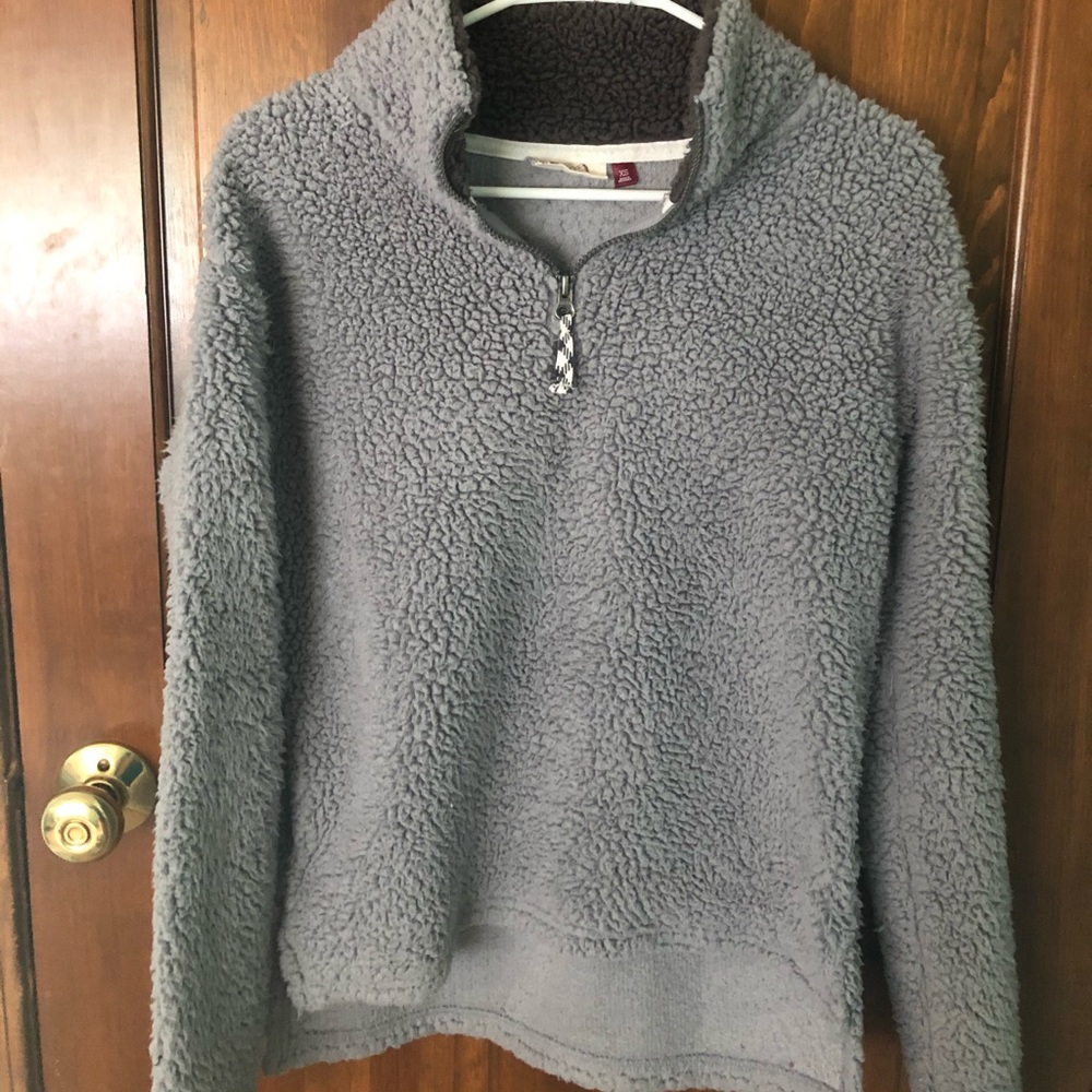 Gray sherpa